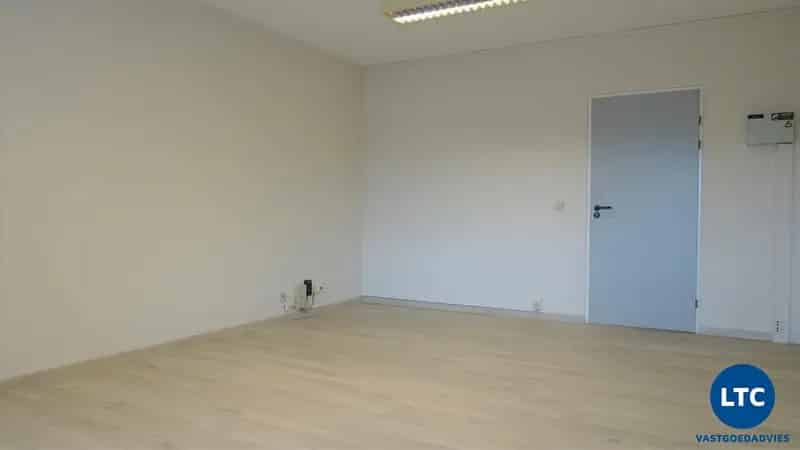 Te huur - Kantoor - Tienen