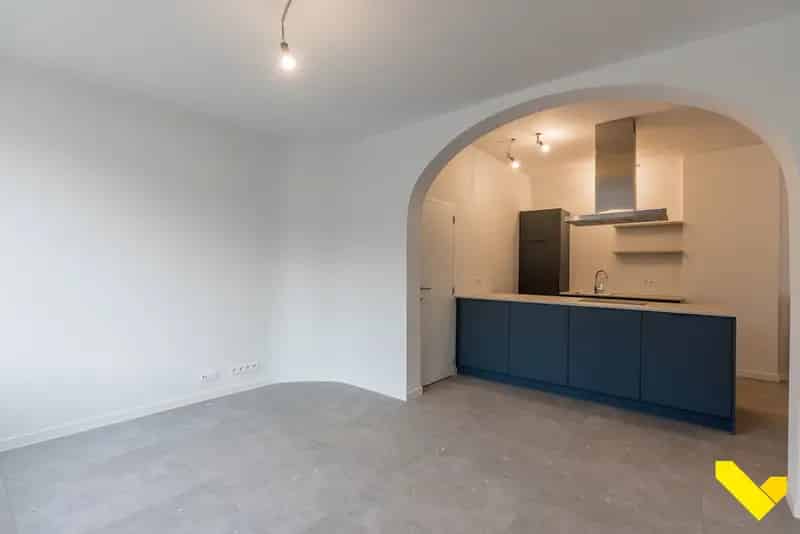Verrassend Grote Gerenoveerde Woning Met Charmant Karakter!