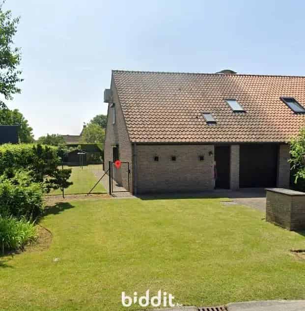 TRADITIONELE ÉÉNGEZINSWONING