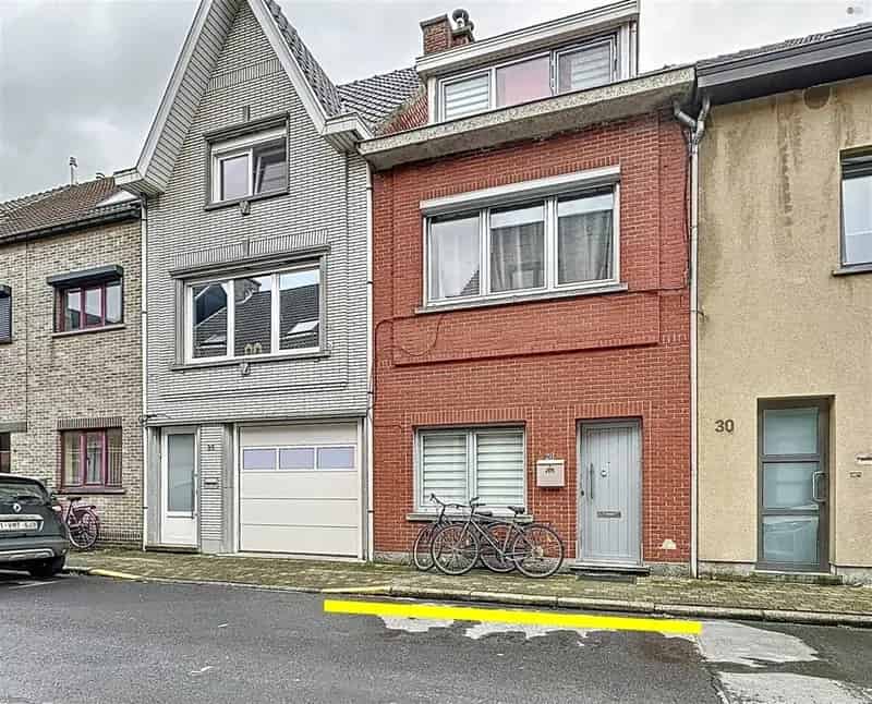 Instapklare woning met 4 slaapkamers in centrum Sint-Niklaas!