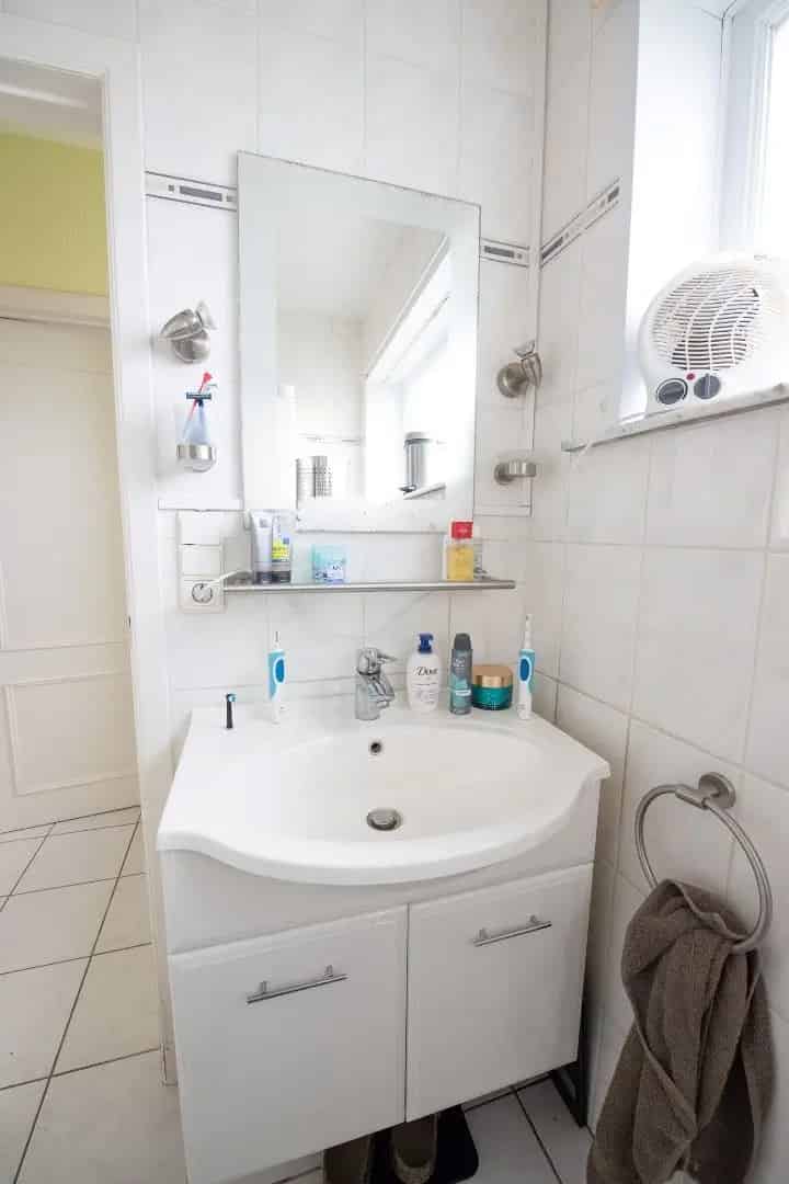Ruime gezinswoning TE KOOP  op 1307 m² met uitstekende ligging en groot potentieel.