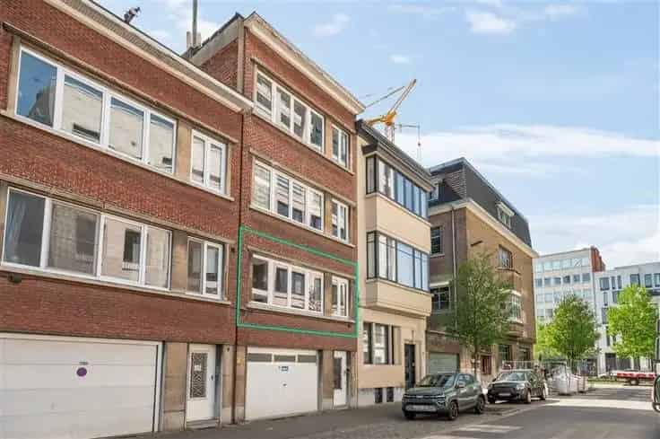 Appartement te Koop Antwerpen 2 slaapkamers Terras Parking