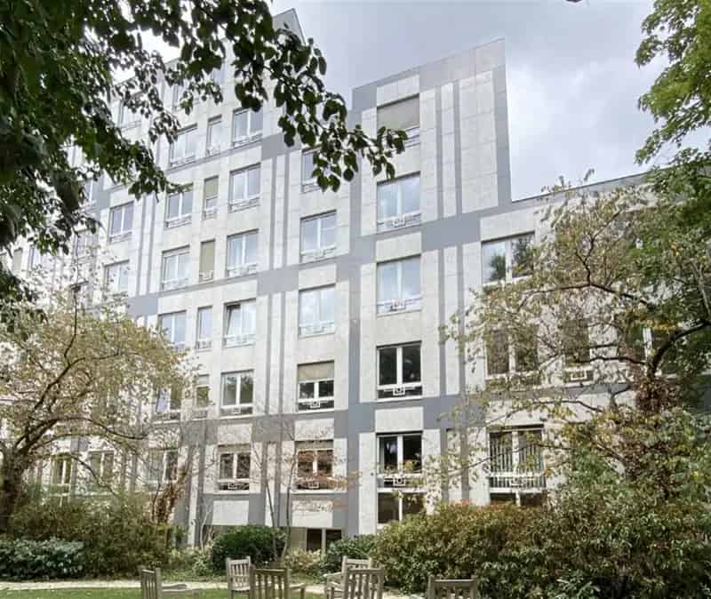 GERLING HOUSE: kantoor te huur van 390m²