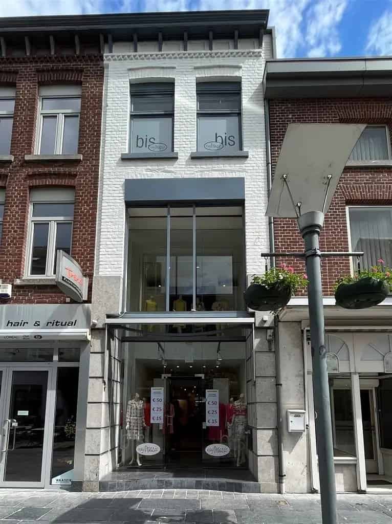 Prachtig handelspand met toplocatie in het centrum van Maaseik