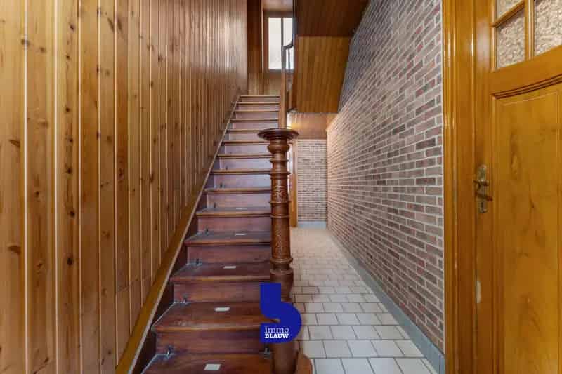 Huis te huur Spuikom: Karaktervolle woning met renovatiepotentieel