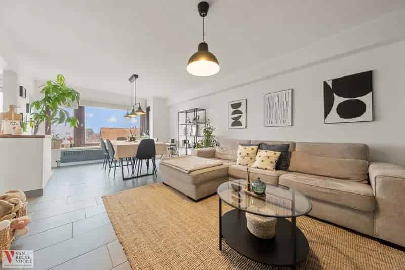Gerenoveerd appartement in een residentiële buurt