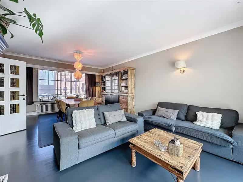 Prachtige authentieke gezinswoning met 4 slaapkamers op een perceel van 500m²
