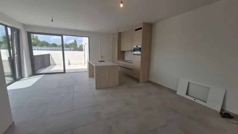 Royaal penthouse in hartje Lichtervelde te huur