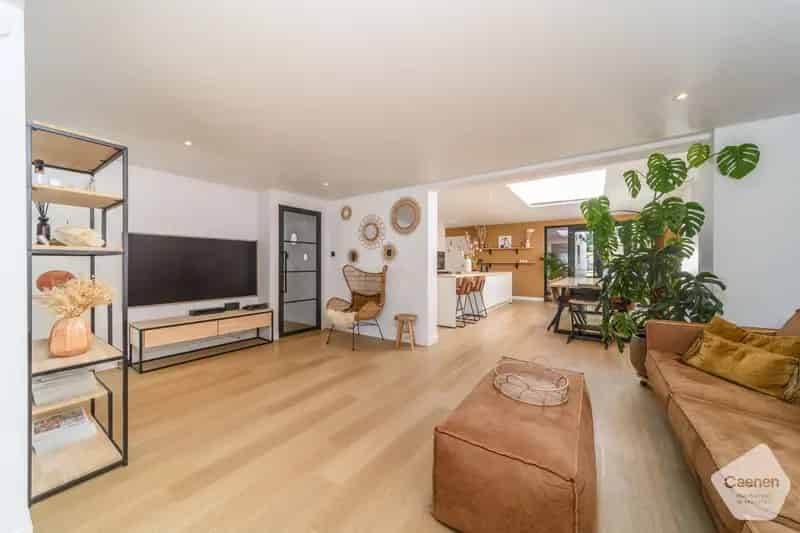 Te koop – Prachtige ruime gerenoveerde woning in Adinkerke