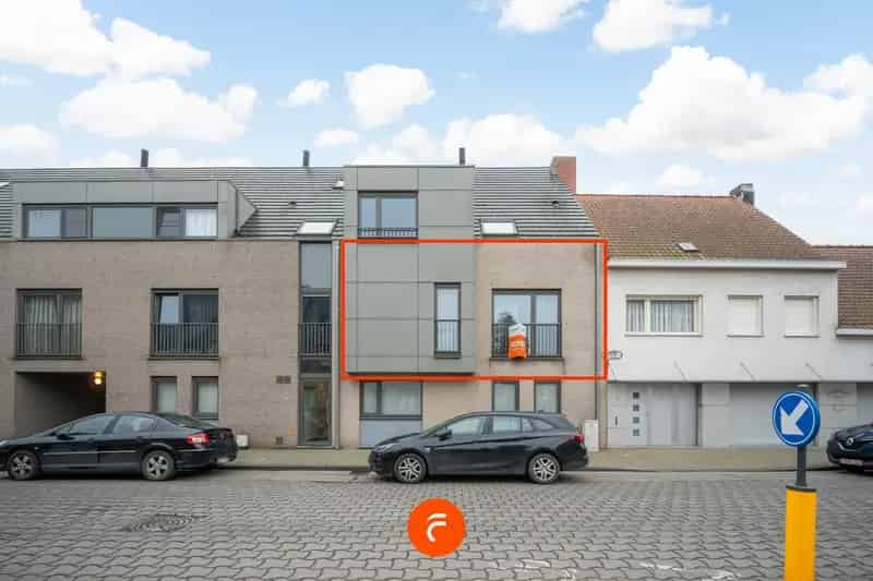 Appartement te huur Stasegem: 2 slaapkamers, terras en garage