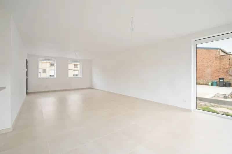 Laatste halfopen nieuwbouwwoning in Sint-Lievens-Houtem