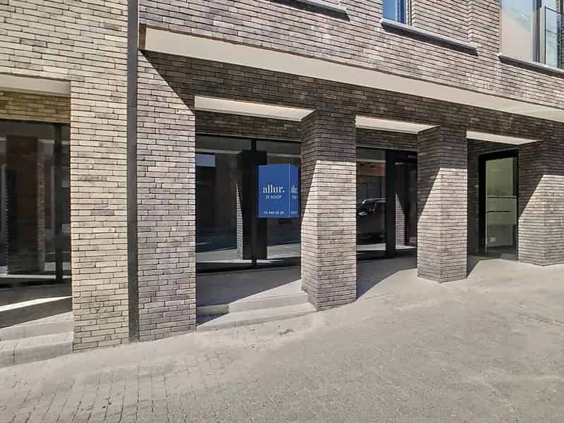 De Vesten: commercieel handelspand centrum Halle