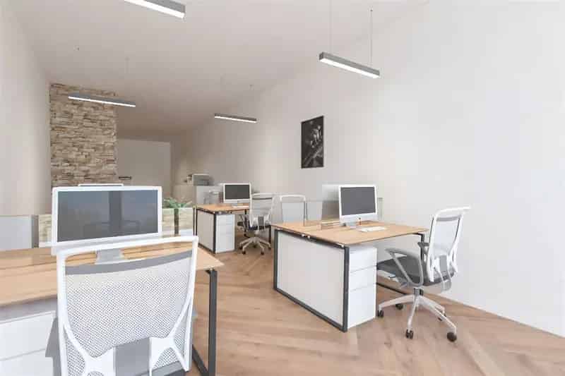 Handelswoning met duplex appartement op TOPLOCATIE