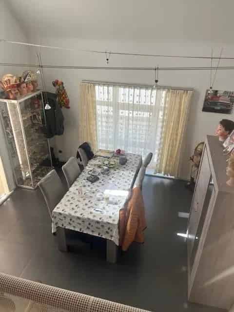Woning met 3 slaapkamers op topligging in centrum Maasmechelen!