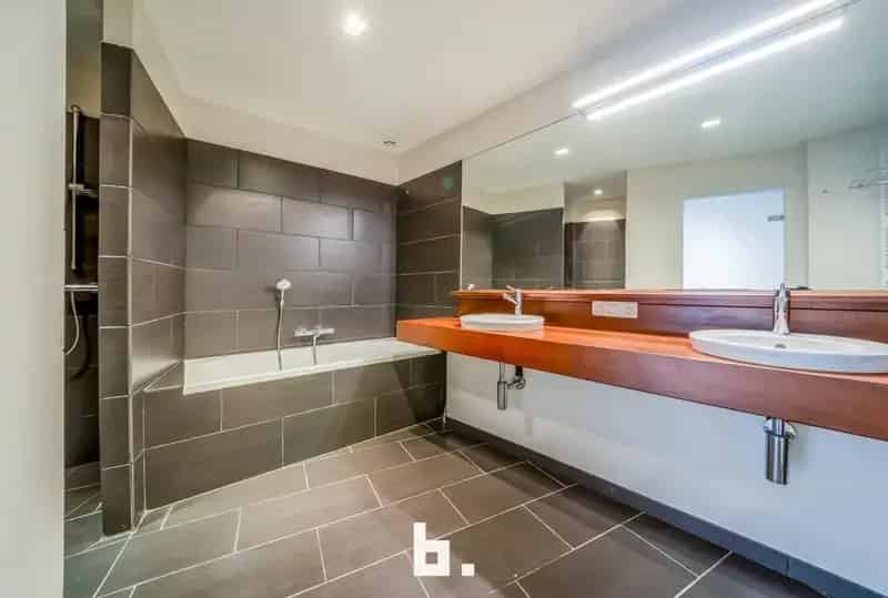 Instapklare woning met 2 slaapkamers en terras