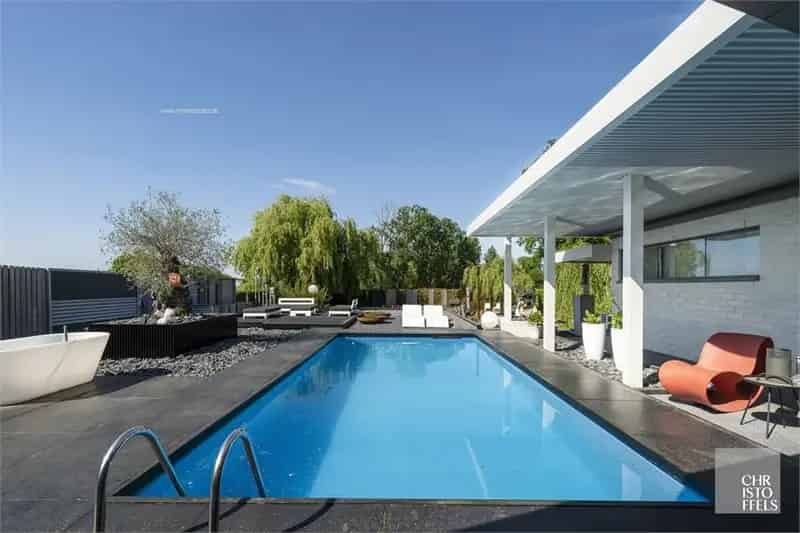 Villa te koop Neeroeteren