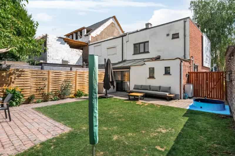 Instapklare HOB 2 3 slaapkamers tuin garage E19