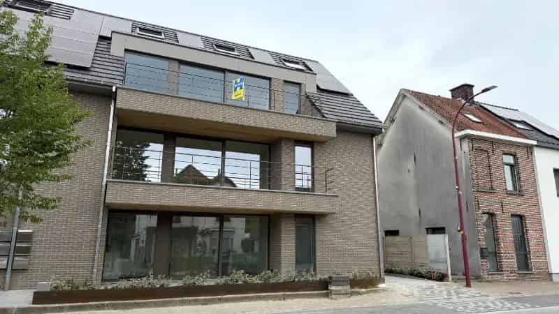Nieuwbouwduplex 3 slaapkamers te huur