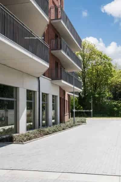 Nieuwbouw handelspand te koop in Roeselare