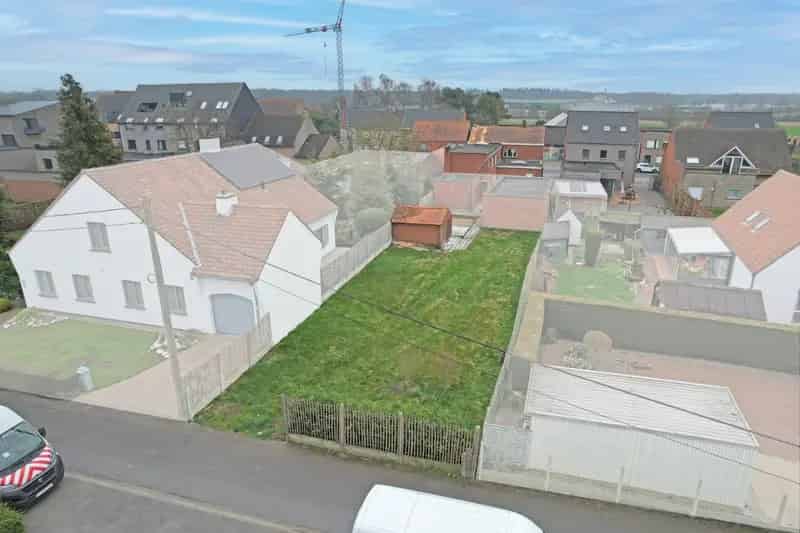 Rustig gelegen bouwgrond in centrum Houthulst!