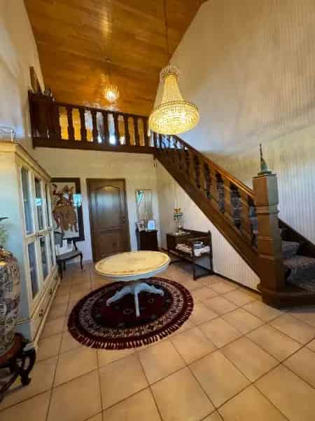 Riante hoeve op zonnig perceel 1530m²!