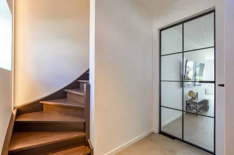 Instapklare halfopen nieuwbouwwoning te Varsenare!