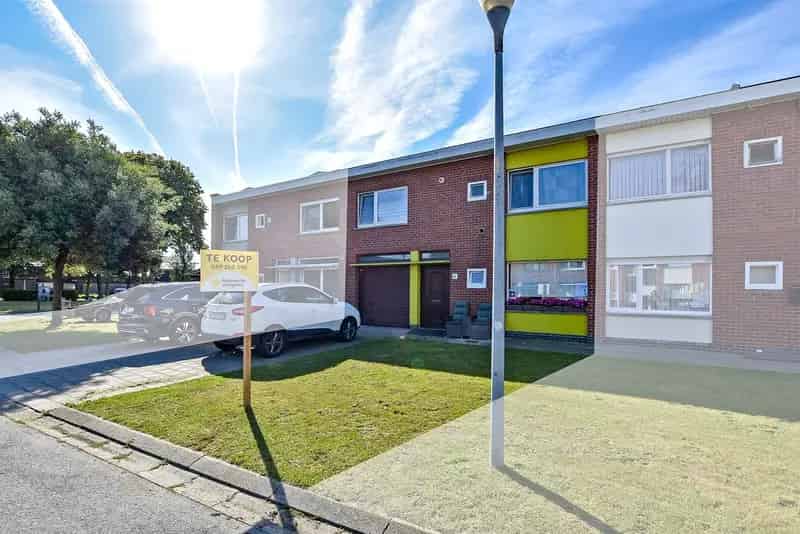 Woning met 4 slaapkamers en garage in centrum Diksmuide!