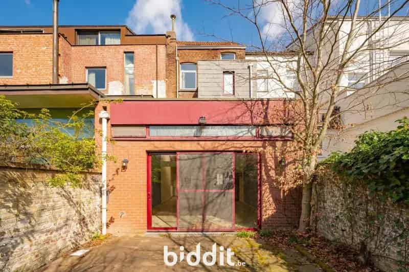 PRACHTIG HERENHUIS IN CENTRUM