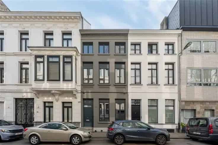 Huis Te Koop 4 slaapkamers Rustige Buurt