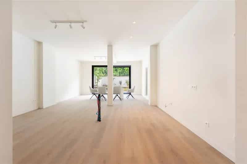 Gerenoveerde woning met tuin