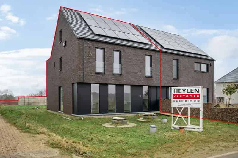 Energiezuinige nieuwbouwwoning met 3 slaapkamers en zolderverdieping