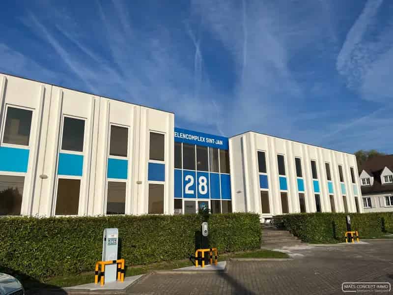 Kantoor te huur in Waregem op top-locatie - 225 m2