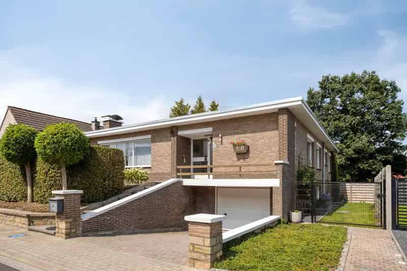 Ruime woning met 4 slaapkamers te Wilsele