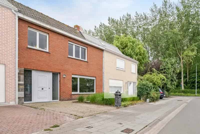 Rustig gelegen, lichtrijke & instapklare rijwoning te Brugge