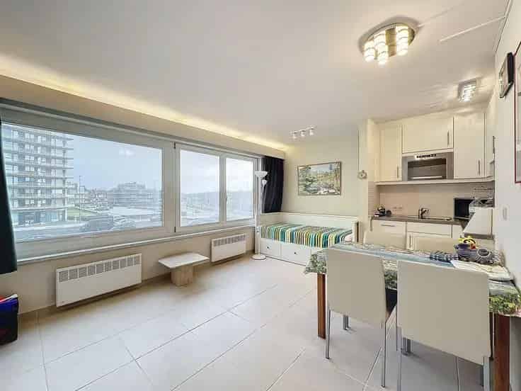 Appartement Te Koop: Instapklare Studio Nabij Strand