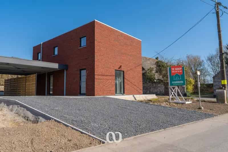 Ruime nieuwbouwwoning aan de jachthaven