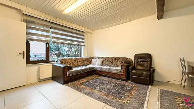 Instapklare woning van 200m² met 5 slpks en inpandige garage!