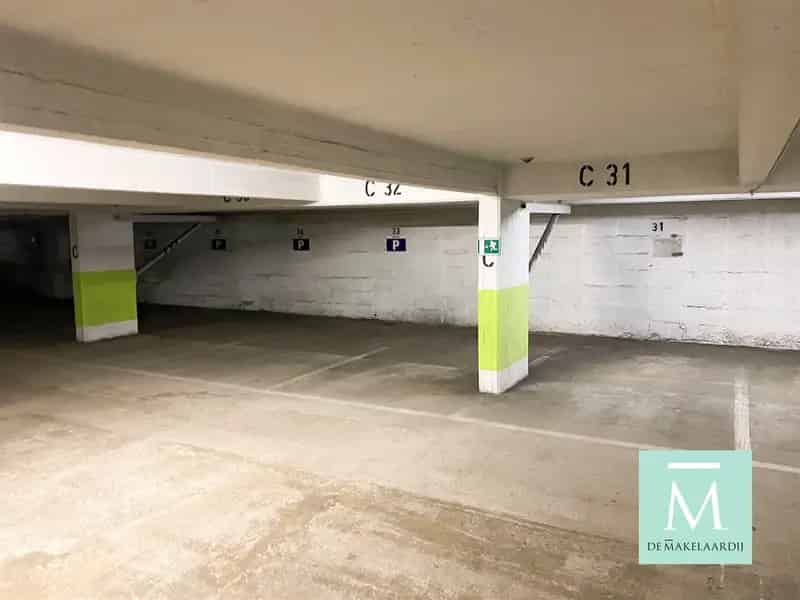 Garage te koop