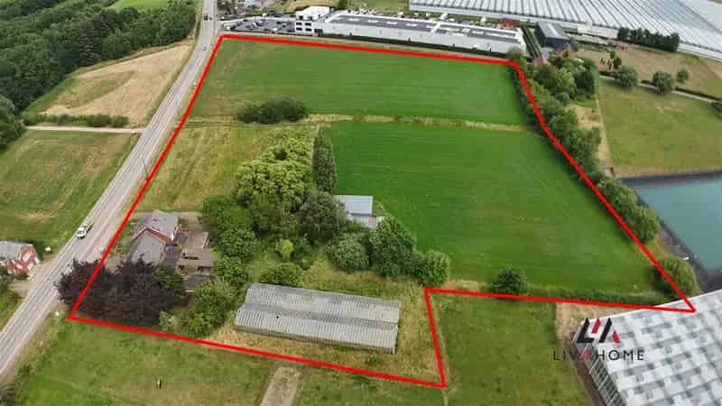 woning met 2,8 ha grond