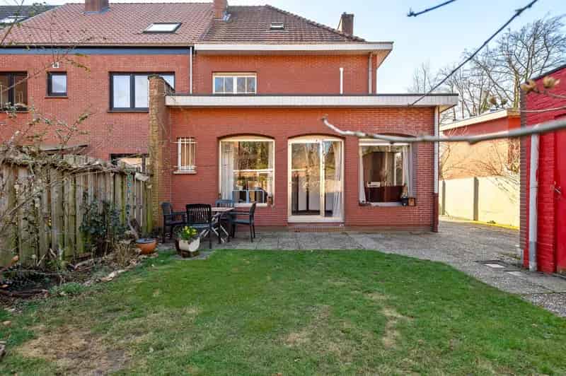 HOB met 5 slaapkamers.