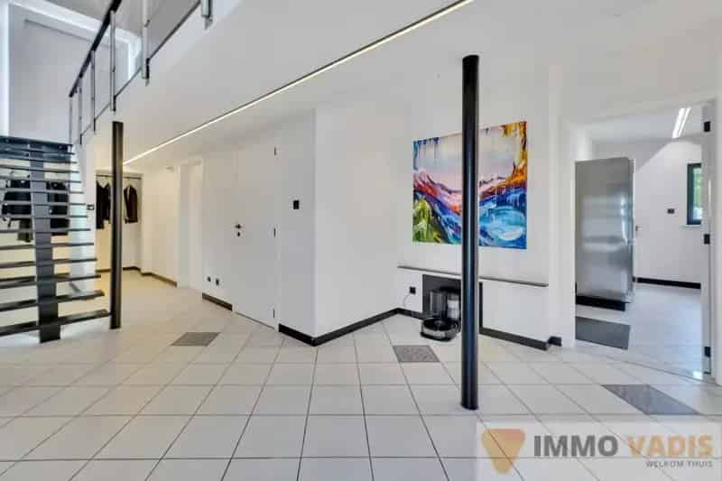 Ruime luxewoning met zwembad