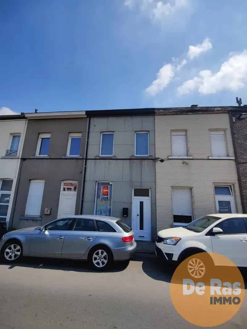 AALST - Gerenoveerde gezinswoning met leuk dakterras