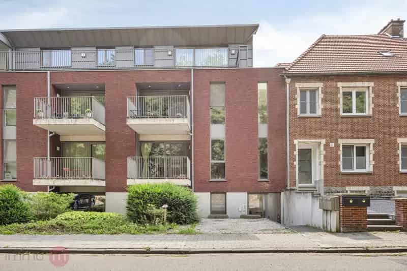 Appartement te koop: 2 slaapkamers, tuin, 2 autostaanplaatsen, nabij Leuven