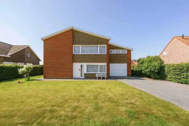 ZEER RUIME ALLEENSTAANDE WONING OP 627 m² | 5 SLPKS
