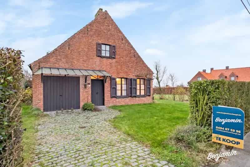 Charmante alleenstaande woning met garage en tuin in het landelijke Slypskapelle
