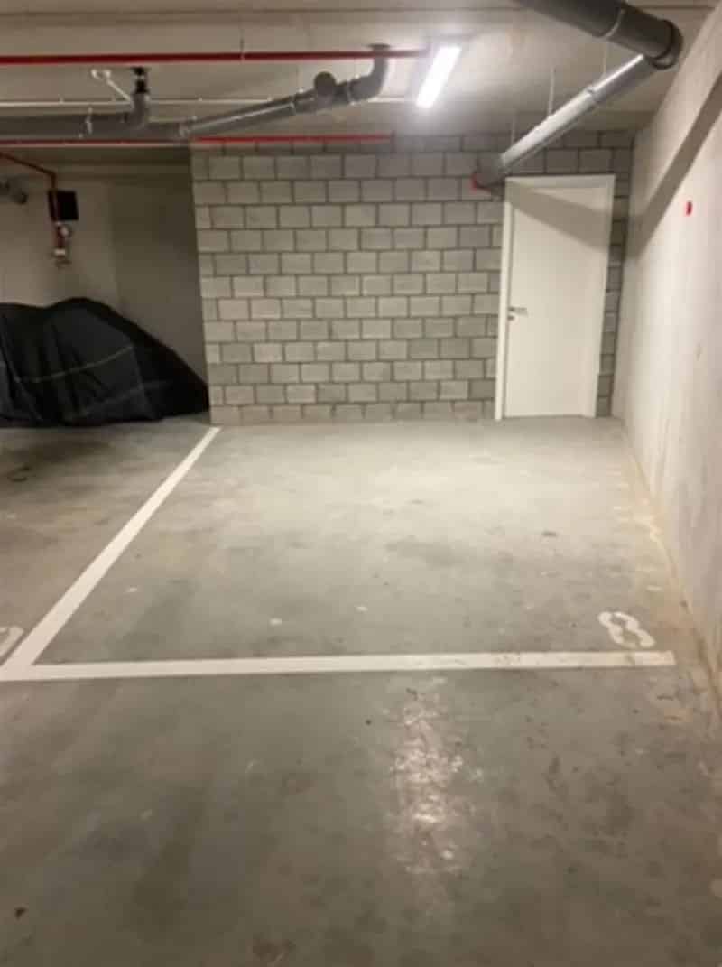 Ondergrondse staanplaats nabij het centrum van Elzestraat, Sint-Katelijne-Waver