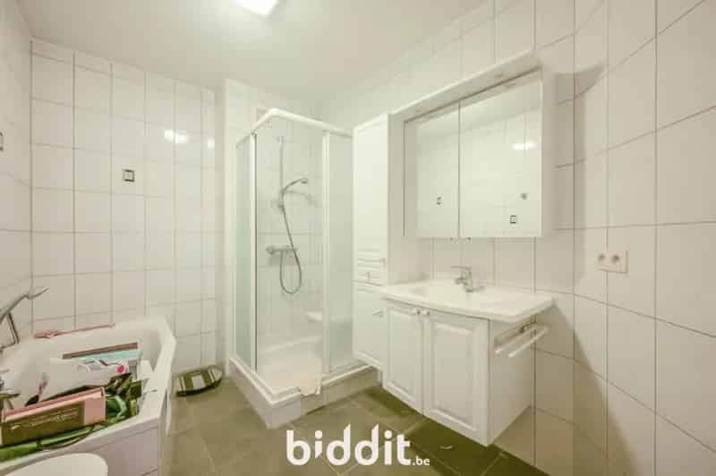 INSTAPKLAAR APPARTEMENT