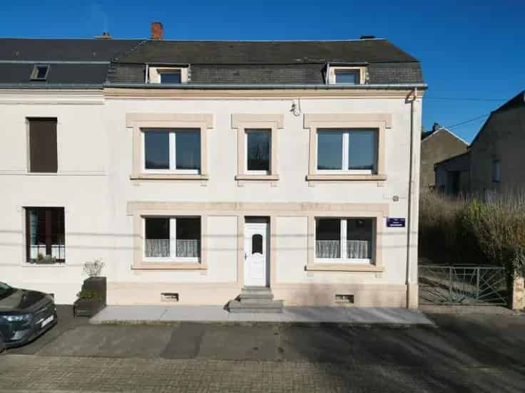 Rustige 3-gevelwoning met 4 slaapkamers en tuin