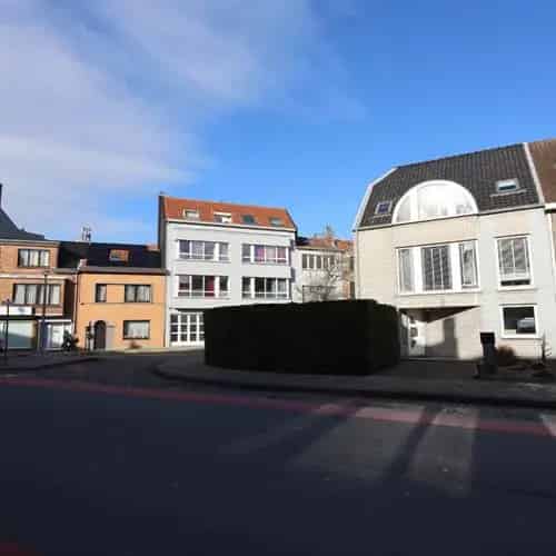 Woning op uitstekende locatie!