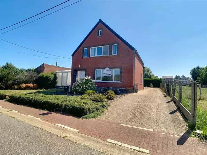 Eengezinswoning, 3 slpks, tuin, koer, garage, 6a 14ca